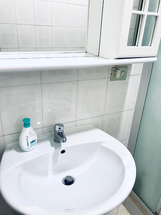 4 Bed Rooms Luxury Apartment Near Colosseum 로마 외부 사진