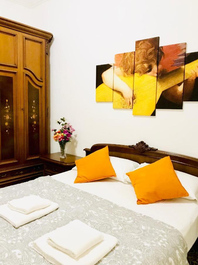 4 Bed Rooms Luxury Apartment Near Colosseum 로마 외부 사진