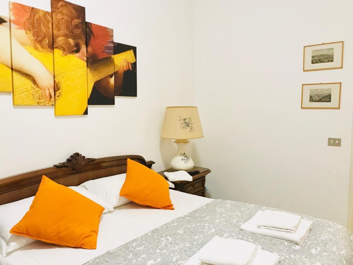 4 Bed Rooms Luxury Apartment Near Colosseum 로마 외부 사진