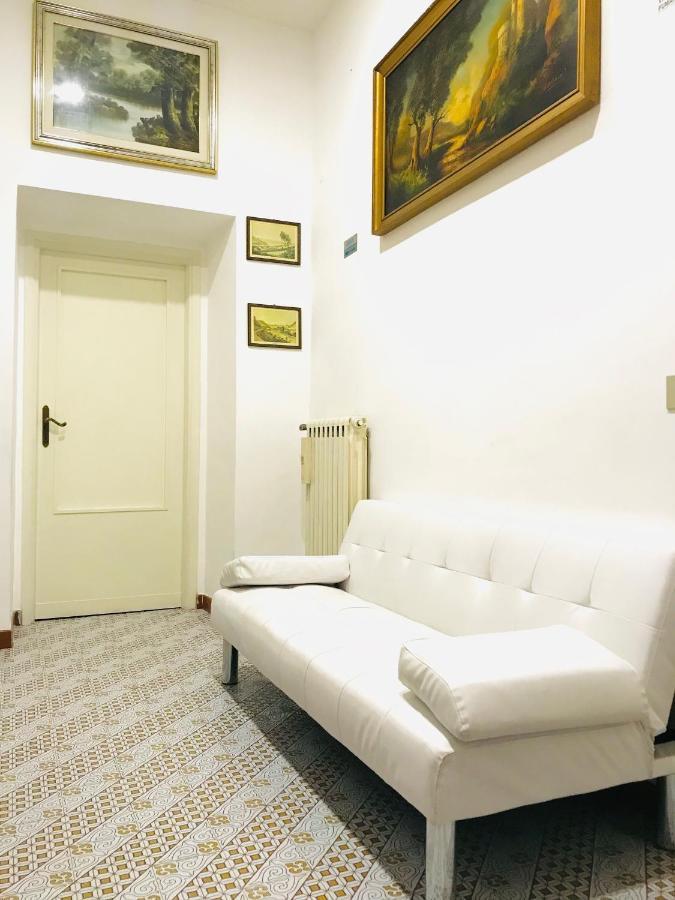 4 Bed Rooms Luxury Apartment Near Colosseum 로마 외부 사진