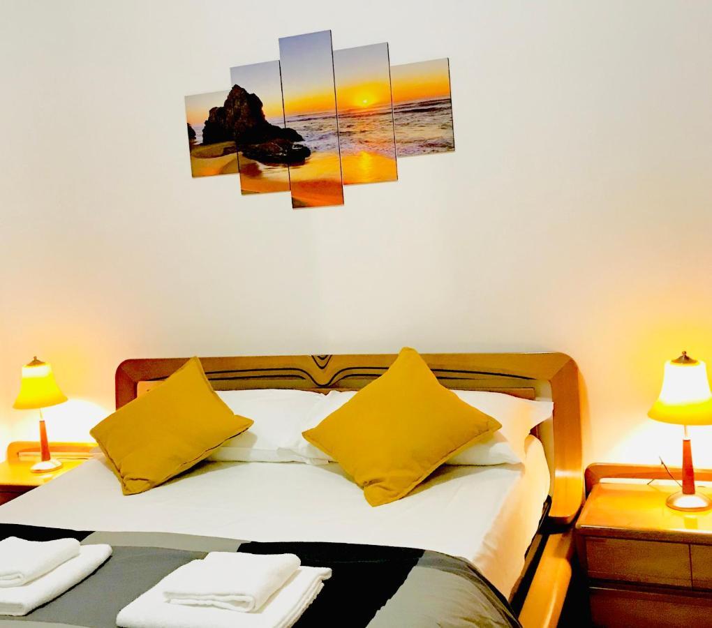 4 Bed Rooms Luxury Apartment Near Colosseum 로마 외부 사진