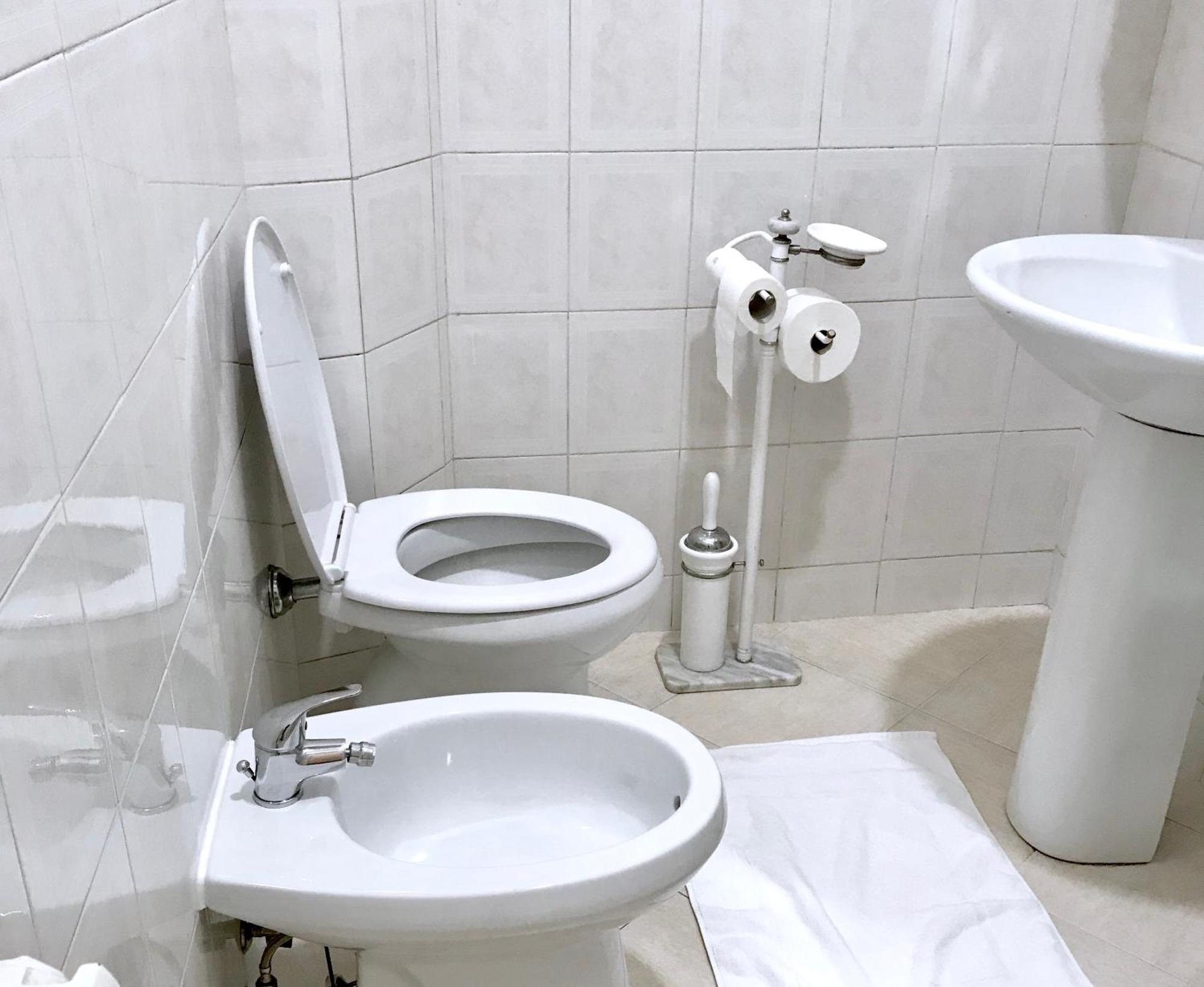 4 Bed Rooms Luxury Apartment Near Colosseum 로마 외부 사진